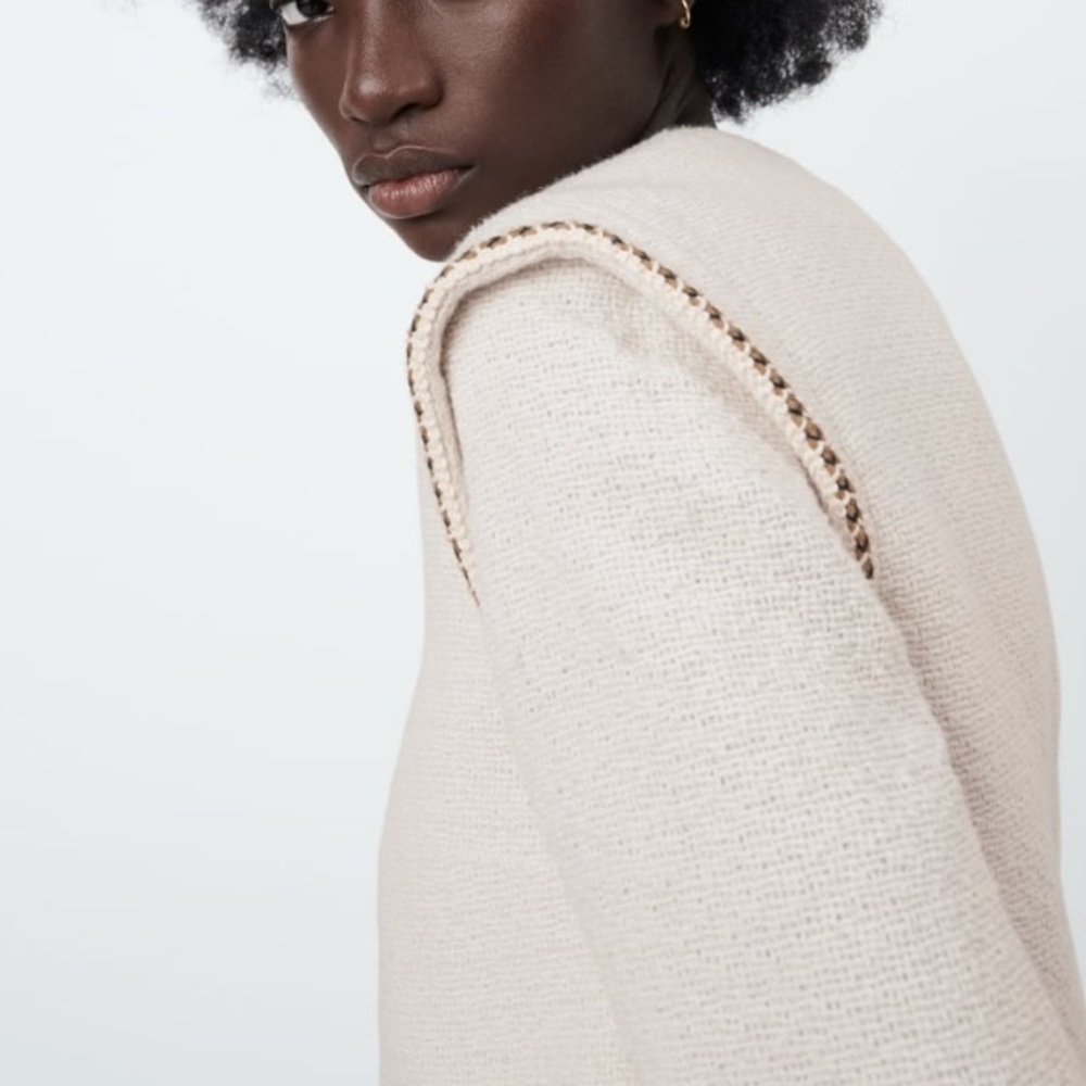 Zara Textured Jacket With Contrasting Piping - Picture 4 of 16